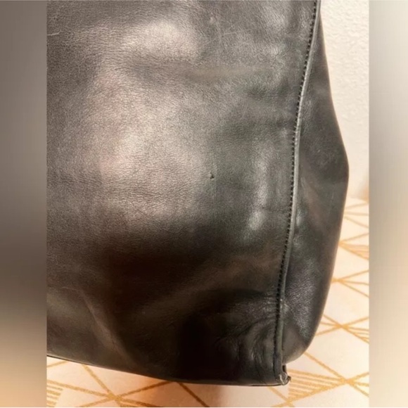 CHANEL Authentic Vintage Lambskin CC Stitched Logo Tote Purse - Picture 15 of 16